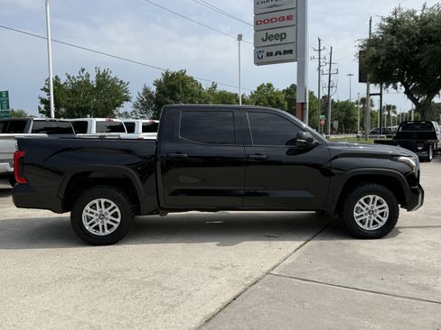 Used 2025 Toyota Tundra SR5 w/ SR5 Convenience Package AWD/4WD image 3