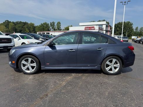 Used 2014 Chevrolet Cruze LT w/ Sun, Sound and Sport Package FWD image 2