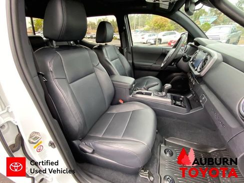 Certified 2020 Toyota Tacoma TRD Off-Road w/ TRD Premium Off Road Package AWD/4WD image 16