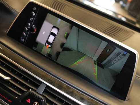 Used 2016 BMW 740i RWD image 36