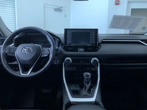 Certified 2022 Toyota RAV4 XLE image 9