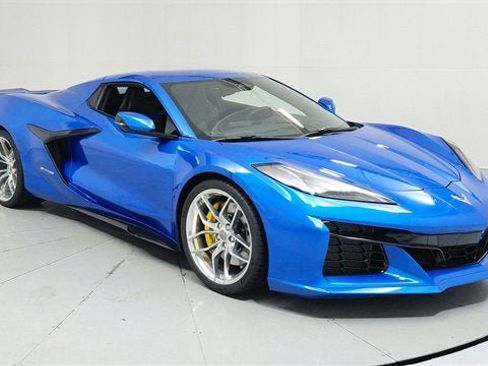 New 2025 Chevrolet Corvette Z06 w/ Chrome Exterior Badge Package image 7