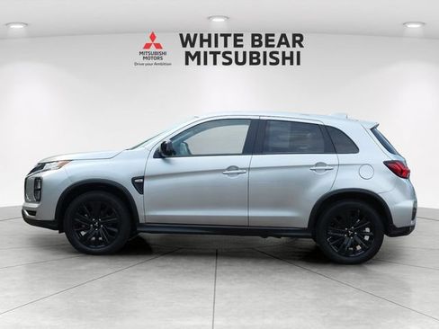 Used 2026 Mitsubishi Outlander Sport LE AWD/4WD image 3