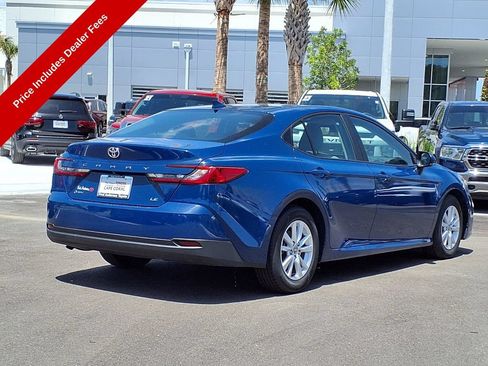 Used 2025 Toyota Camry LE FWD image 7