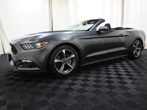 Used 2016 Ford Mustang Convertible w/ Equipment Group 051A RWD image 5