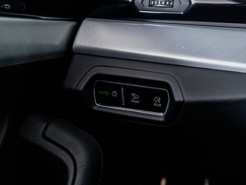 Used 2021 Lamborghini Urus image 46