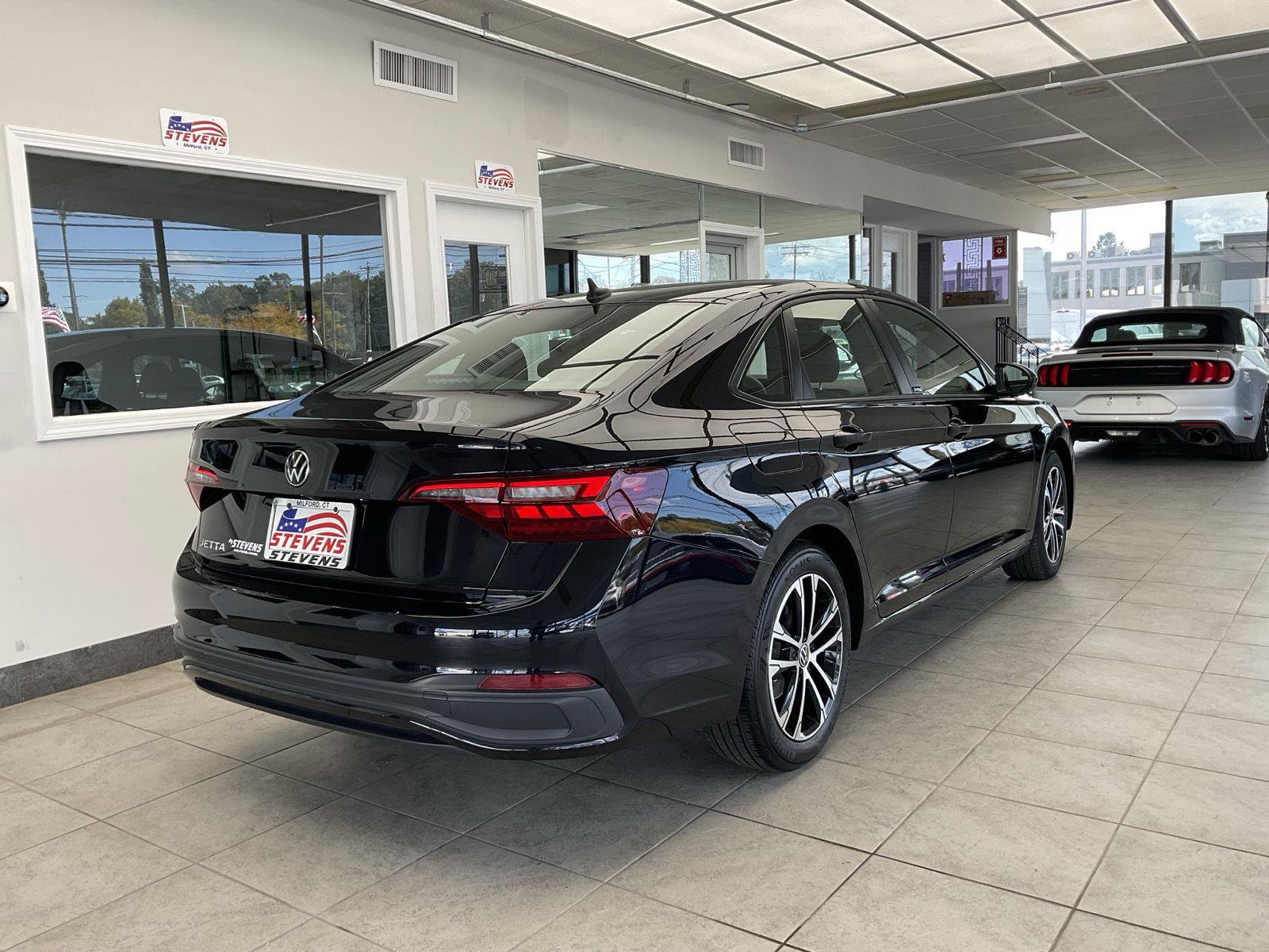 Used 2023 Volkswagen Jetta Sport FWD image 5