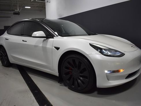 Used 2023 Tesla Model 3 Performance image 7