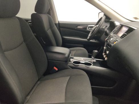 Used 2020 Nissan Pathfinder SV FWD image 21