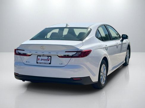 Certified 2025 Toyota Camry LE FWD image 5