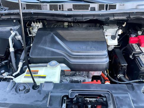 Certified 2023 Nissan Leaf S image 29