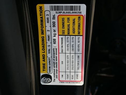 Used 2025 Lincoln Nautilus Premier image 29