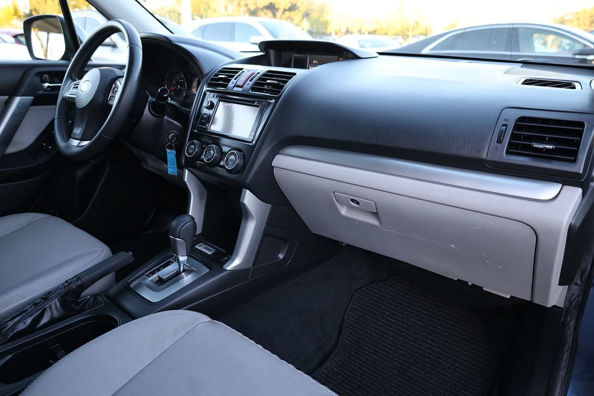 Used 2014 Subaru Forester 2.5i Limited AWD/4WD image 17
