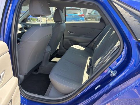 Used 2023 Hyundai Elantra SEL w/ Convenience Package FWD image 14