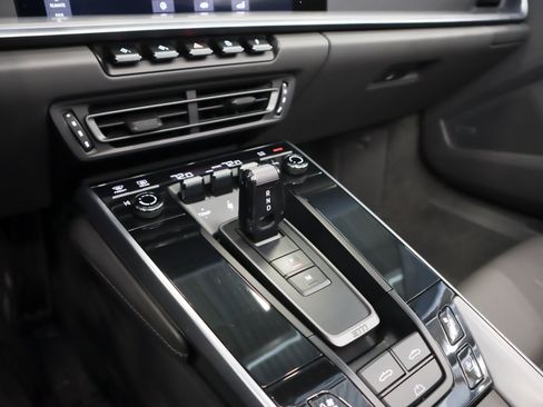 Certified 2020 Porsche 911 Carrera 4S AWD/4WD image 16
