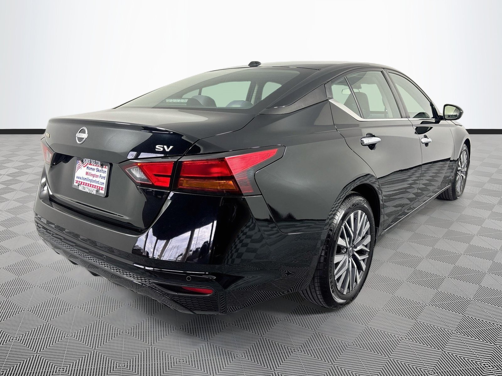 Used 2023 Nissan Altima 2.5 SV FWD image 7