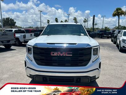 New 2026 GMC Sierra 1500 Pro w/ Pro Value Package