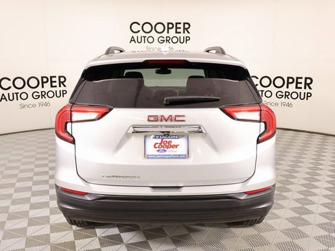 Used 2022 GMC Terrain SLE w/ Driver Convenience Package image 21