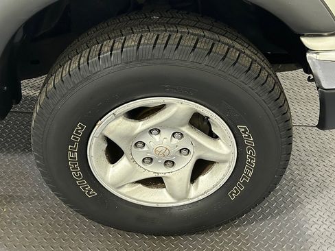 Used 2003 Toyota Tacoma PreRunner image 16