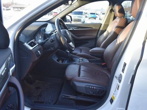 Used 2018 BMW X1 xDrive28i image 13