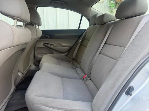 Used 2011 Honda Civic DX-VP image 15