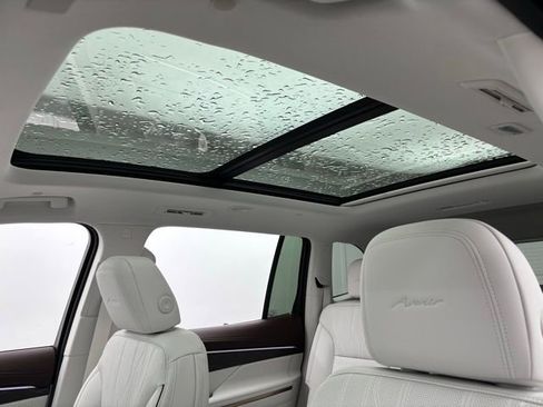 New 2026 Buick Enclave Avenir image 5