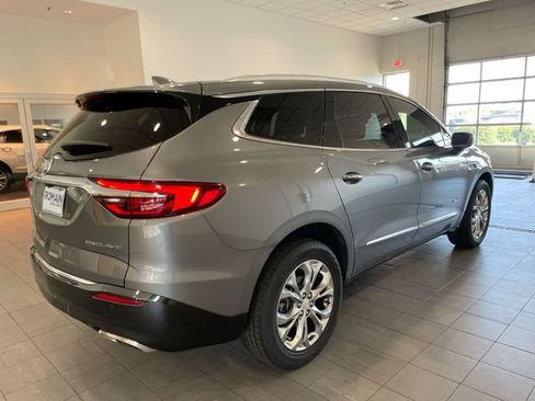 Used 2019 Buick Enclave Avenir w/ Avenir Technology Package FWD image 5