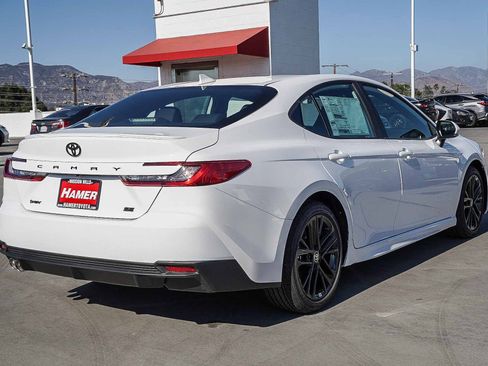 New 2026 Toyota Camry SE image 7