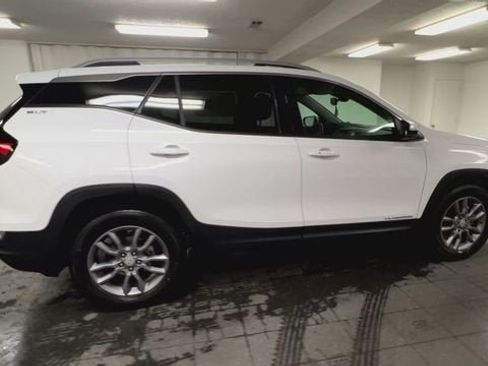 Certified 2023 GMC Terrain SLT w/ Tech Package image 9