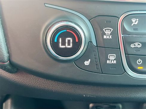 Used 2023 Chevrolet Traverse RS image 21