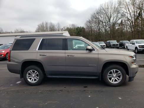 Used 2017 Chevrolet Tahoe LT image 4