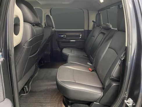 Used 2017 RAM 1500 Laramie image 33