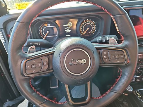 Used 2024 Jeep Wrangler Unlimited Rubicon 392 image 10