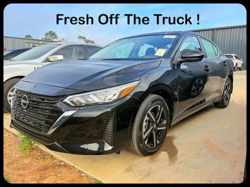 Used 2025 Nissan Sentra SV w/ All-Weather Package image 1