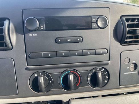 Used 2007 Ford F350 XL image 21