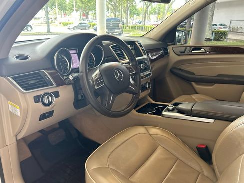 Used 2012 Mercedes-Benz ML 350 BlueTEC 4MATIC image 6