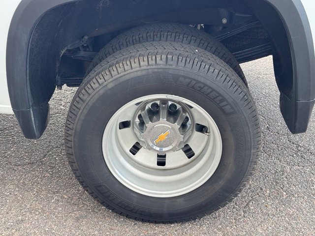 Certified 2026 Chevrolet Silverado 3500 High Country w/ Technology Package AWD/4WD image 13