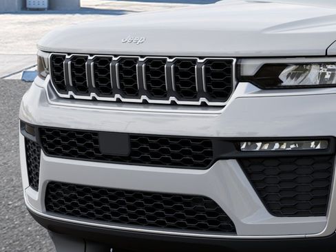 New 2026 Jeep Grand Cherokee Limited w/ Trailer Tow Package RWD image 11