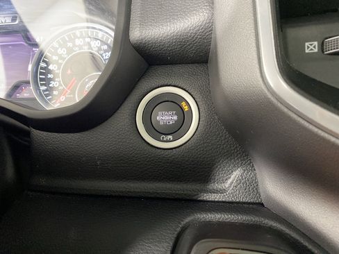 Used 2022 RAM 1500 Big Horn AWD/4WD image 27