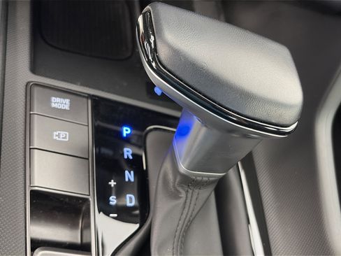 Certified 2025 Hyundai Elantra SEL FWD image 28