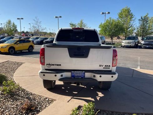 Used 2018 Nissan Frontier SV w/ Value Truck Package AWD/4WD image 6