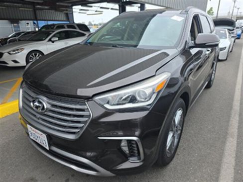 Used 2017 Hyundai Santa Fe Limited w/ Cargo Package FWD image 10