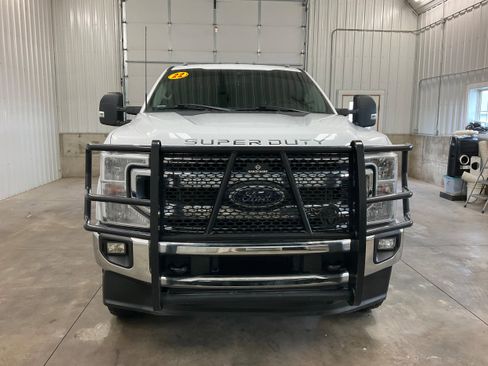 Used 2022 Ford F250 XLT w/ XLT Value Package AWD/4WD image 7