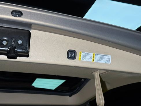 Used 2007 GMC Yukon SLT w/ SLT Preferred Equipment Group image 56