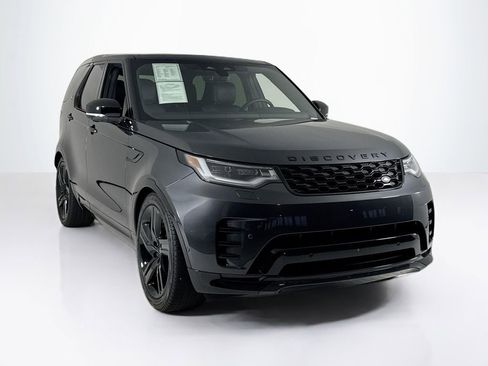 Used 2024 Land Rover Discovery Dynamic SE image 7