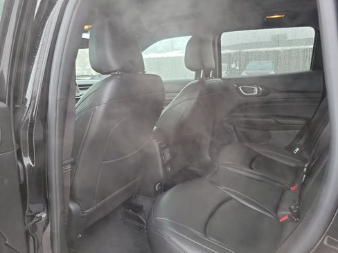 Used 2024 Jeep Compass Limited w/ High Altitude Package image 19