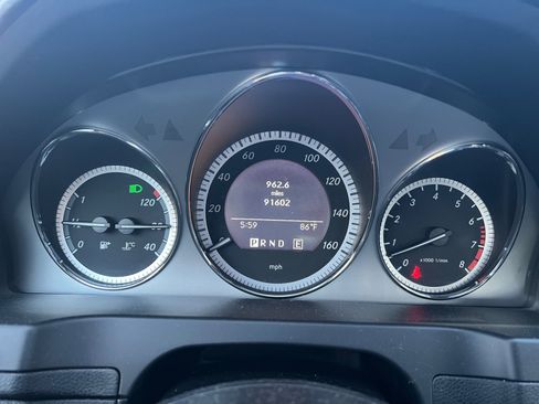 Used 2011 Mercedes-Benz C 300 4MATIC Sedan image 16