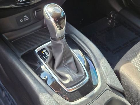 Used 2022 Nissan Rogue Sport S AWD/4WD image 31