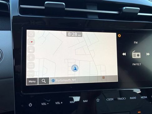 Used 2023 Hyundai Tucson Limited AWD/4WD image 10