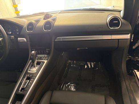 Certified 2025 Porsche 718 Boxster S RWD image 25